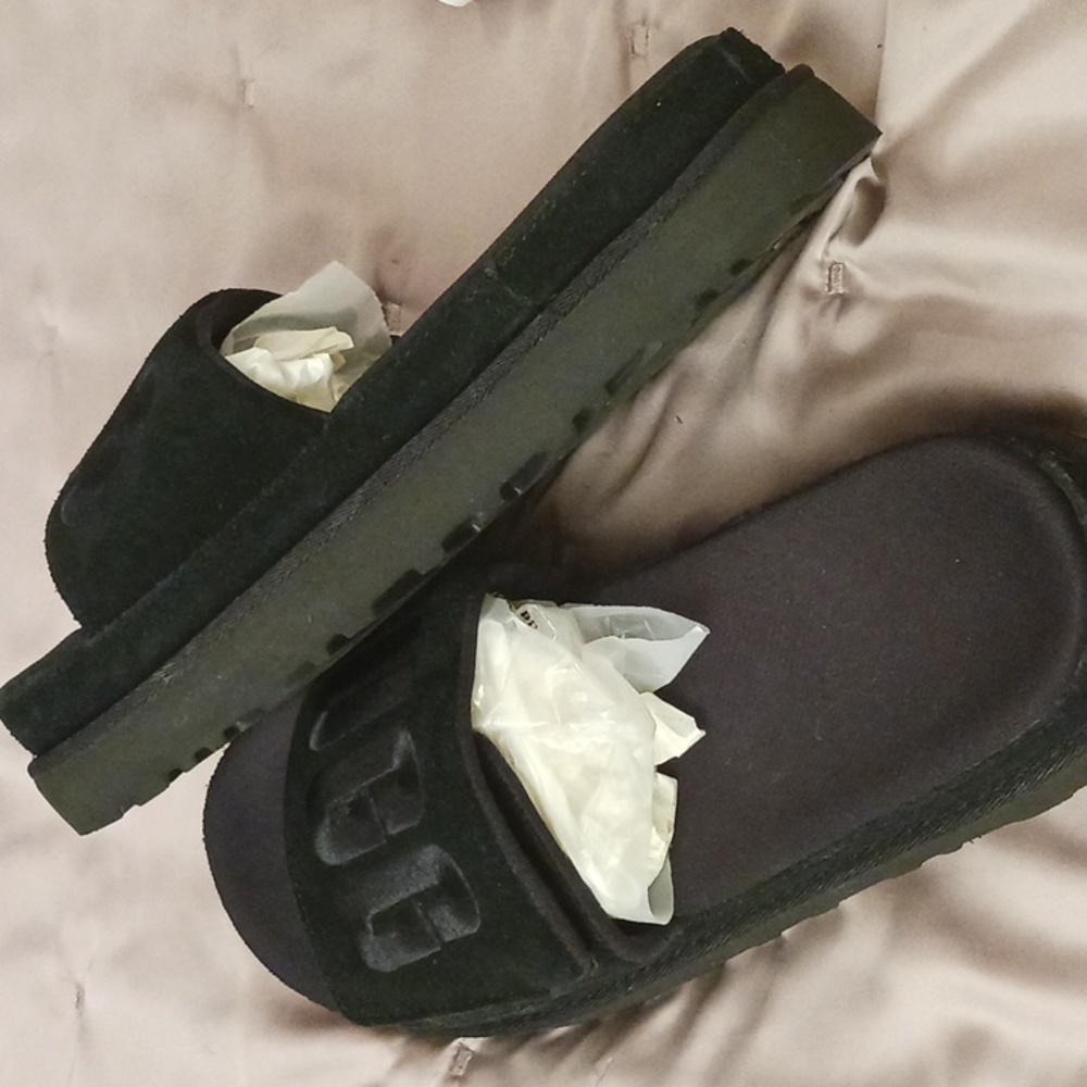 Ugg Slides - image 5